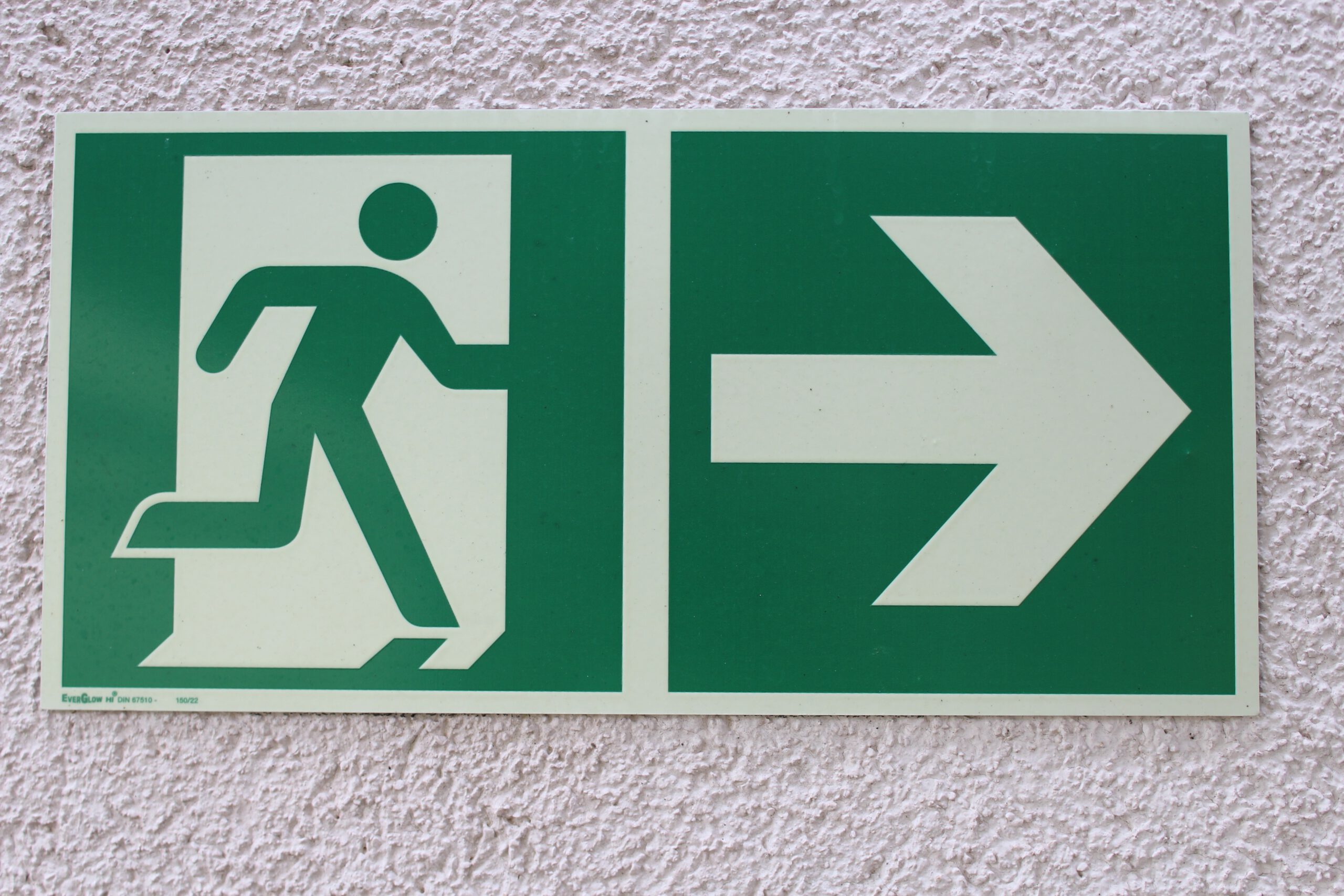 board-escape-number-sign-green-direction-740670-pxhere.com